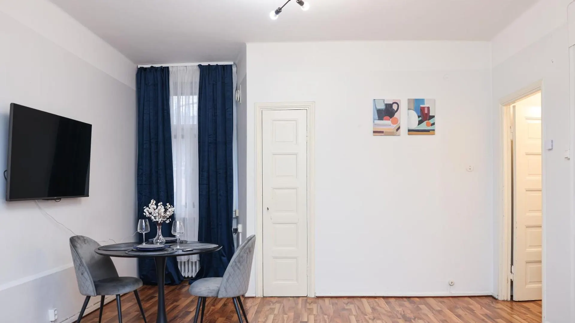 דירה הלסינקי Spacious Cozy Corner פינלנד